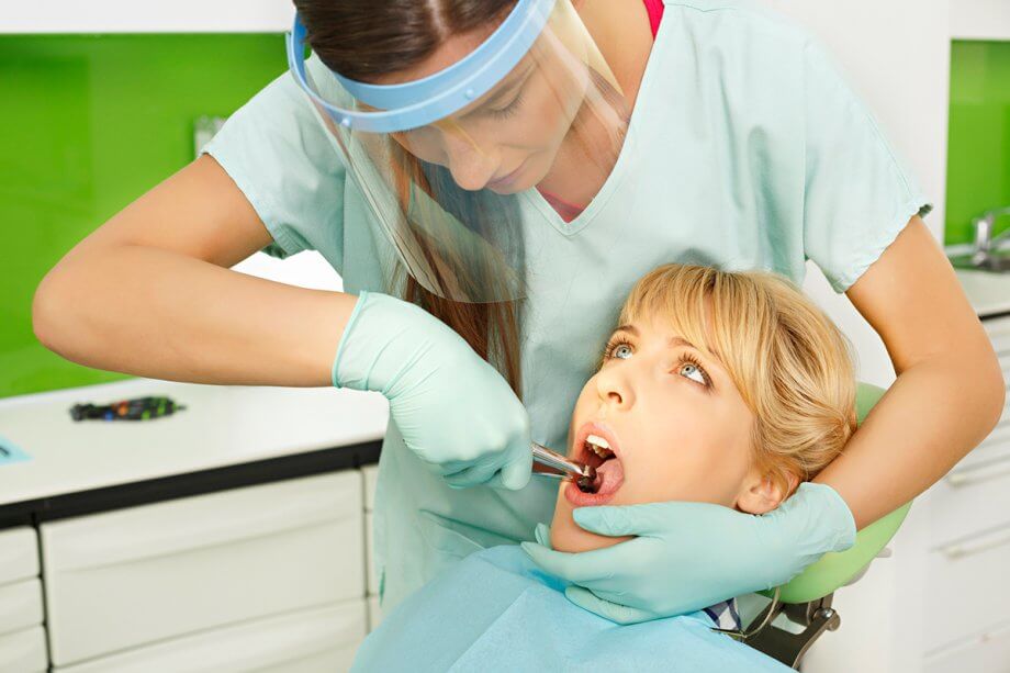Can I Drive After Getting a Tooth Extraction?